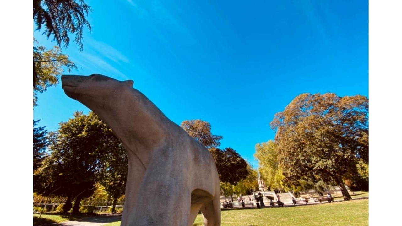 Sculpture, "Ourse Pompon, Dijon"